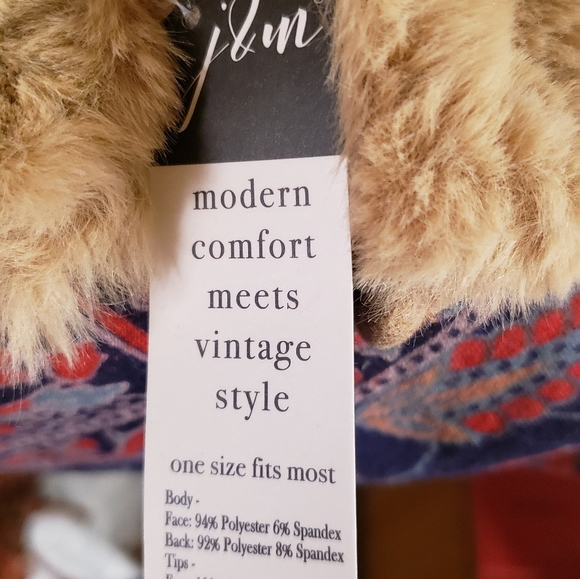 Beige, Fleece smart phone friendly, socialite gloves with faux fur cuff- SO SOFT - Picture 4 of 5